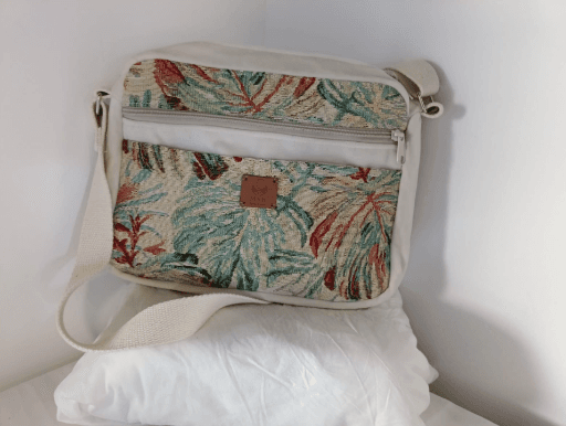Bolso de mano blanco