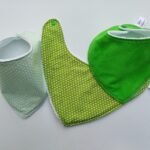 Bandana verde, talla 3 (6 a 12 meses)